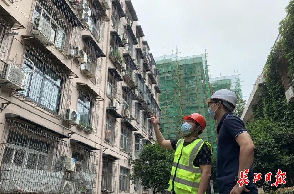 早安武漢｜羨慕！連抽油煙機都幫洗了……武漢這個區(qū)54個老舊小區(qū)進場改造