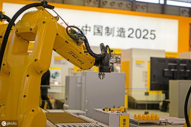 騰訊、華為為何都用IT技術(shù)外包？畢業(yè)生求職，IT外包公司值得去嗎